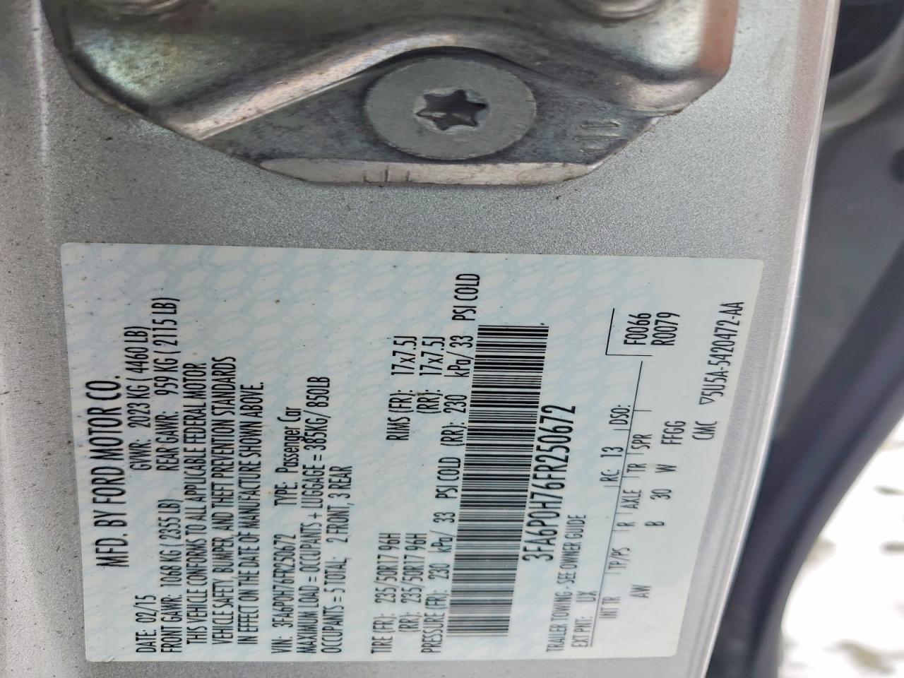 2015 FORD FUSION SE photo 12