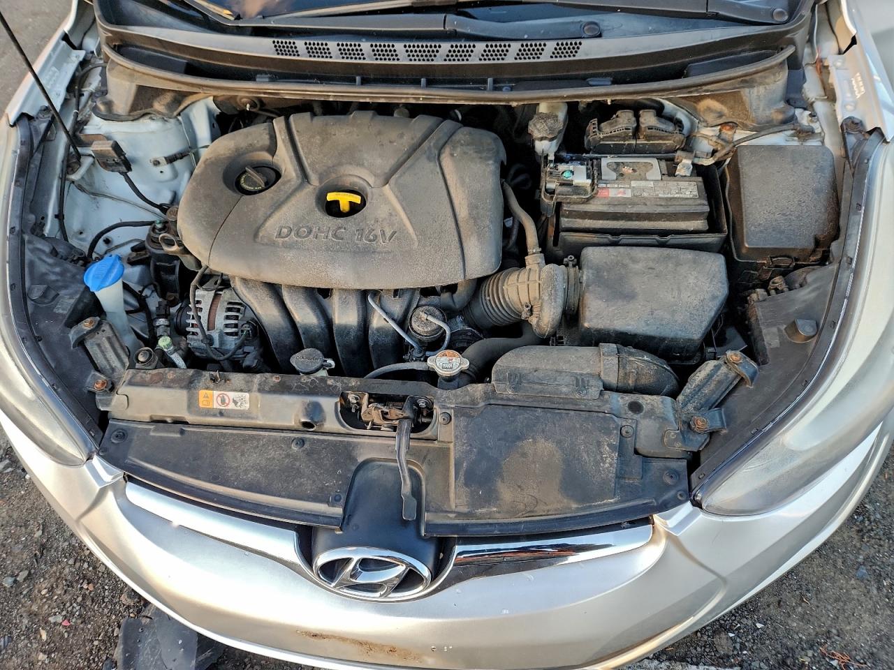 2015 HYUNDAI ELANTRA SE photo 21