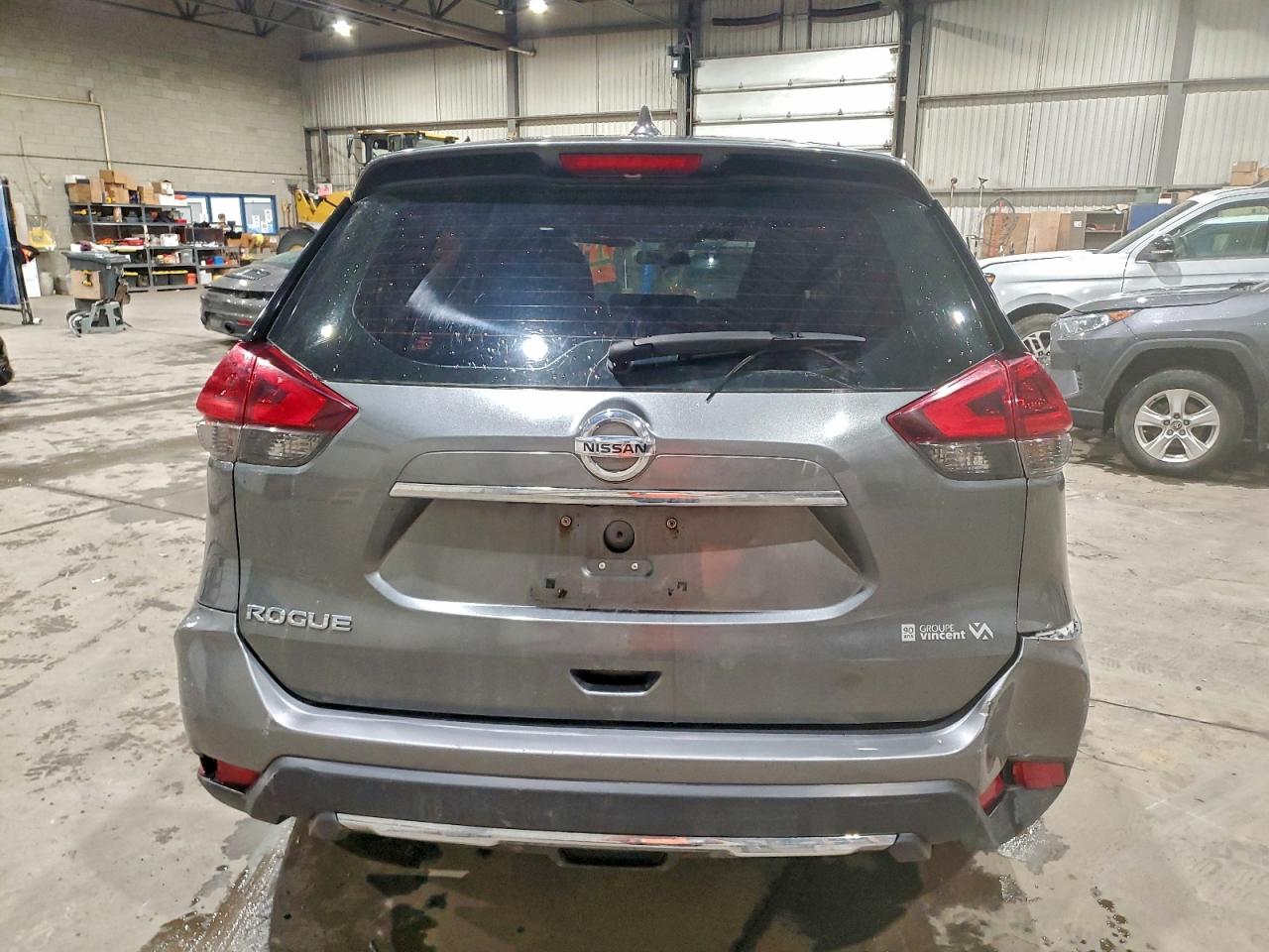 2017 NISSAN ROGUE S photo 11