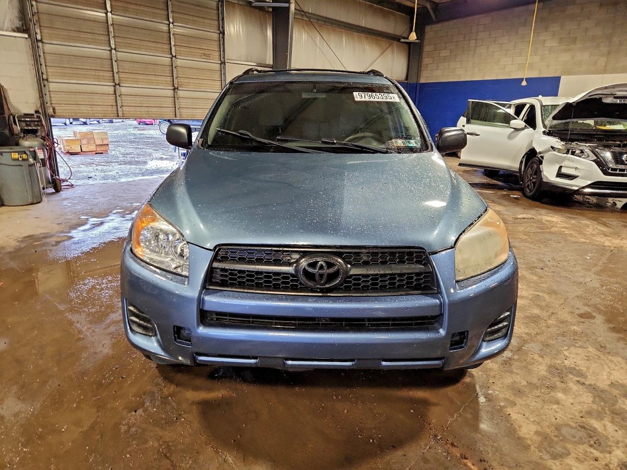 2010 TOYOTA RAV4 photo 5