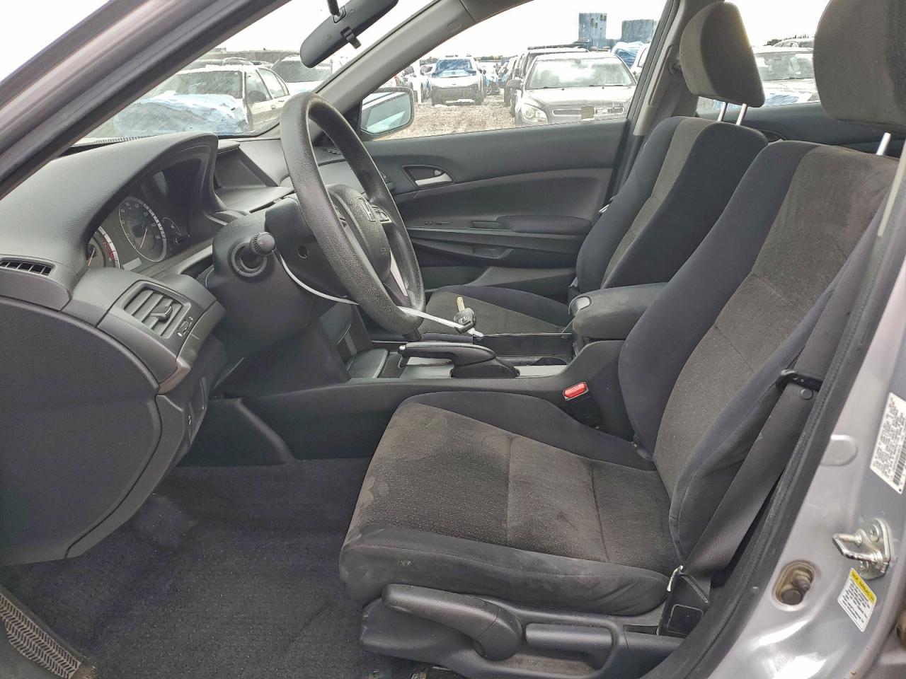 2009 HONDA ACCORD LX photo 19