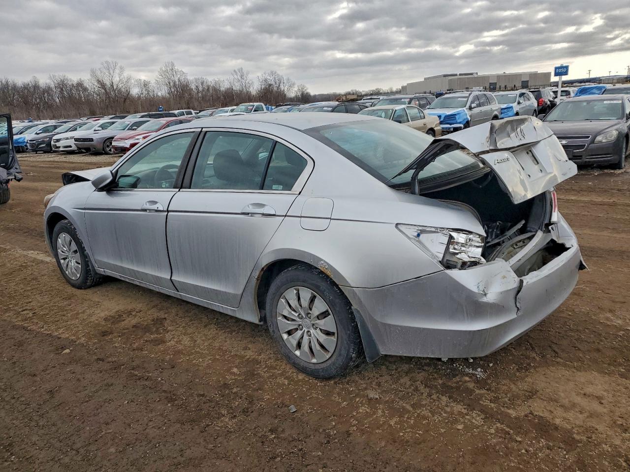 2009 HONDA ACCORD LX photo 4
