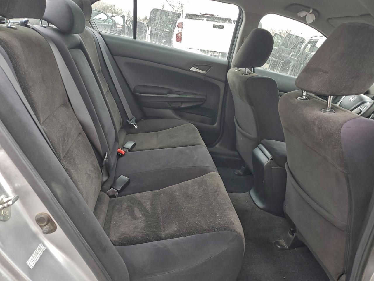 2009 HONDA ACCORD LX photo 28