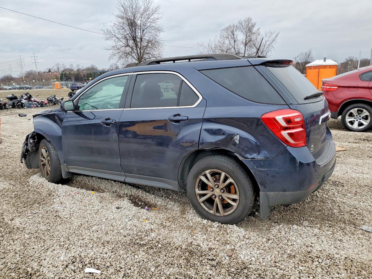 2016 CHEVROLET EQUINOX LT photo 2