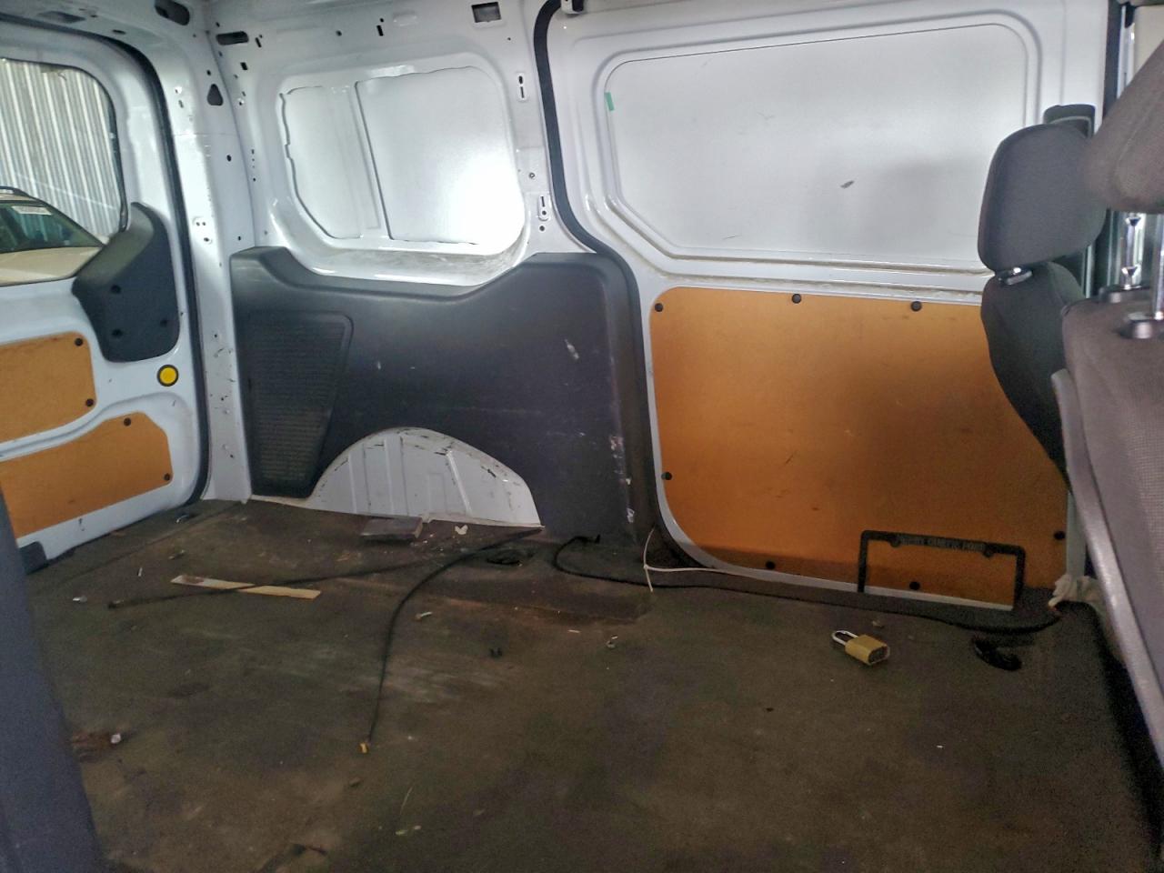 2015 FORD TRANSIT CONNECT XL photo 11