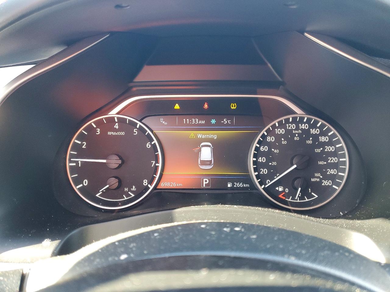 2017 NISSAN MURANO S photo 9