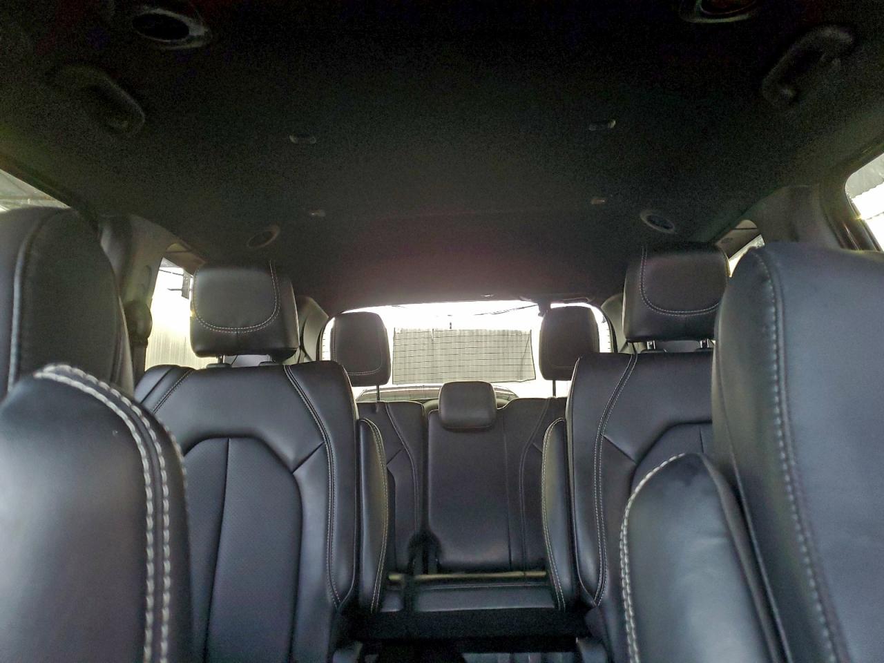 2025 CHRYSLER PACIFICA SELECT photo 10