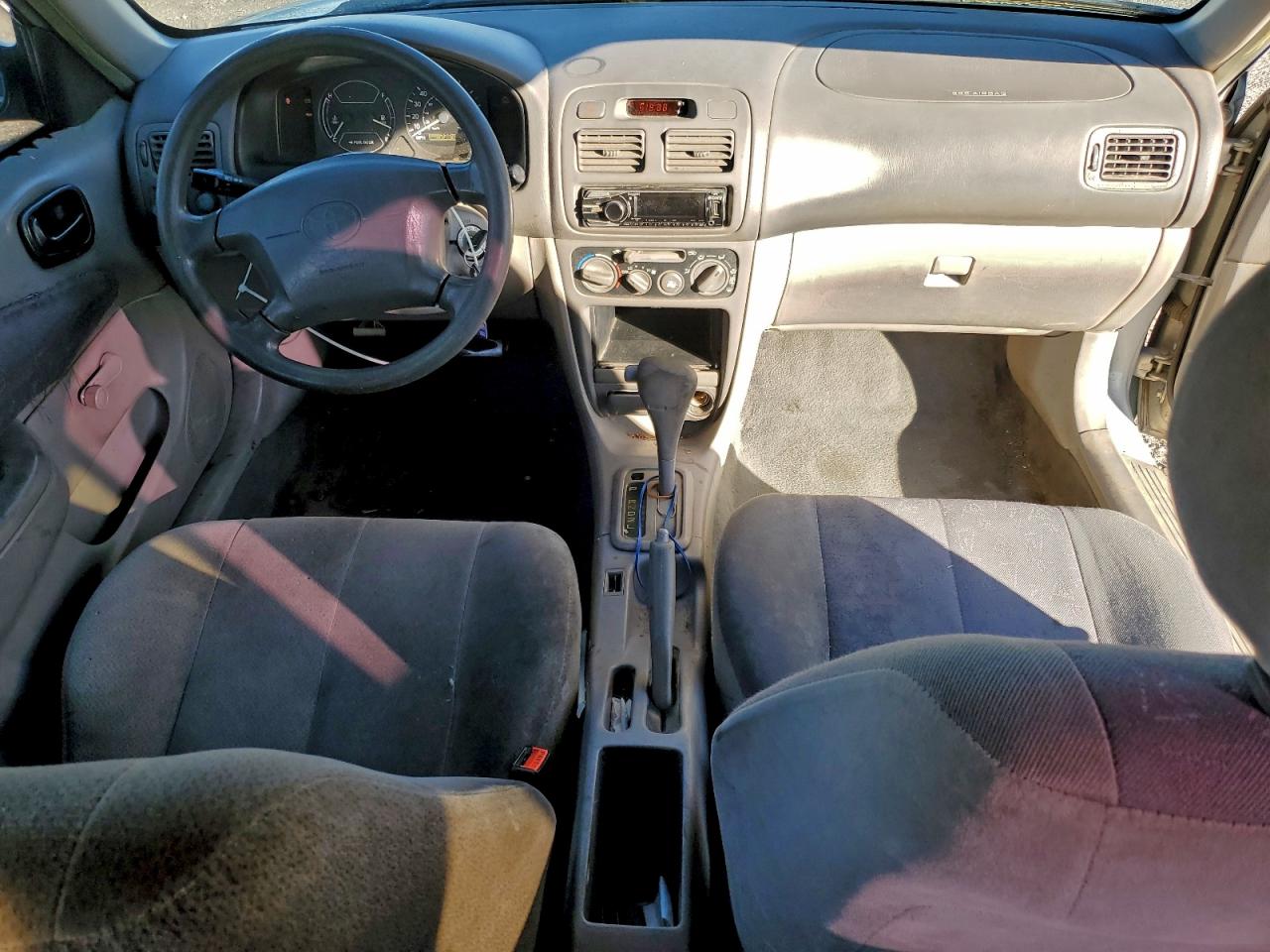2000 TOYOTA COROLLA VE photo 8