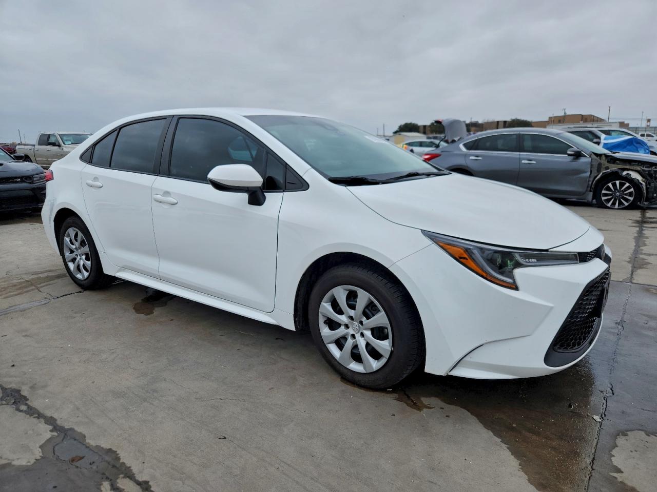 2022 TOYOTA COROLLA LE photo 4