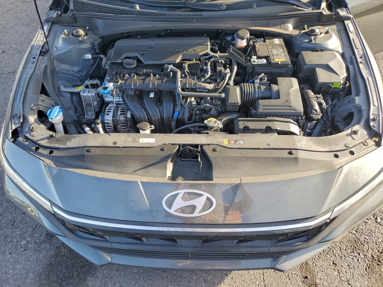 2025 HYUNDAI ELANTRA SEL SPORT photo 11