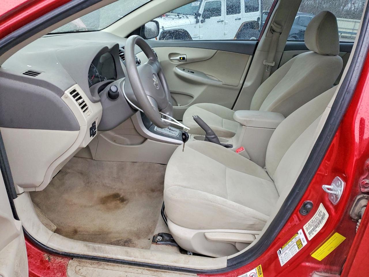 2010 TOYOTA COROLLA BASE photo 7