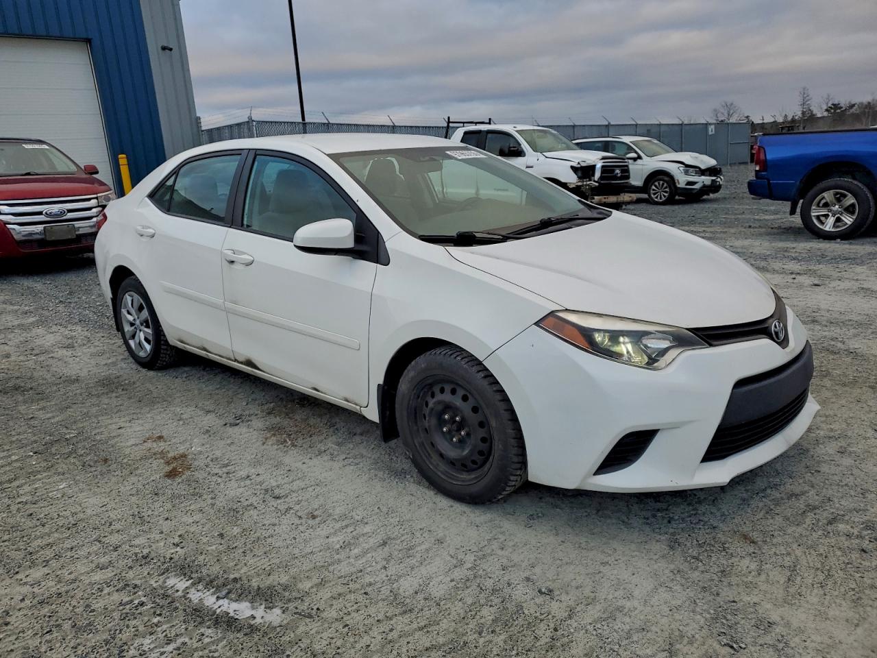 2014 TOYOTA COROLLA L photo 4