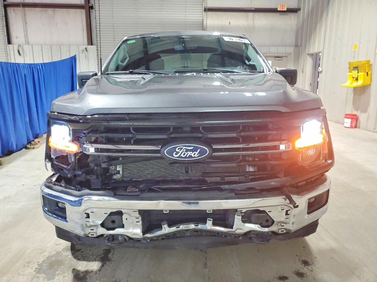 2024 FORD F150 XLT photo 5