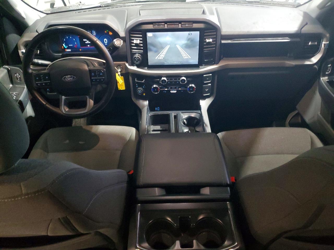 2024 FORD F150 XLT photo 8