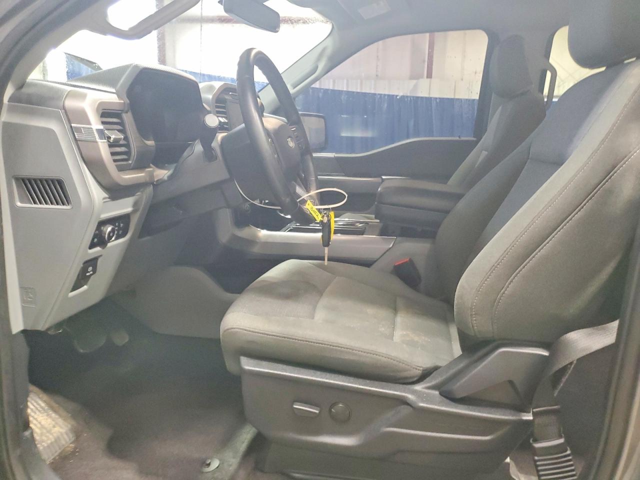 2024 FORD F150 XLT photo 7