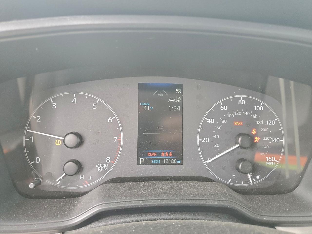 2024 TOYOTA COROLLA CROSS L photo 17