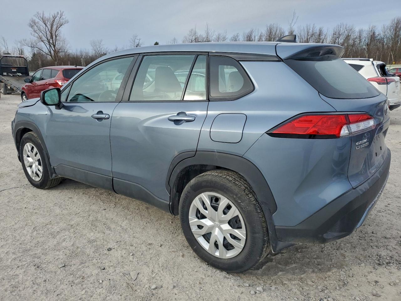 2024 TOYOTA COROLLA CROSS L photo 3