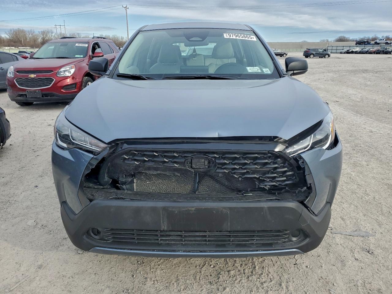 2024 TOYOTA COROLLA CROSS L photo 9