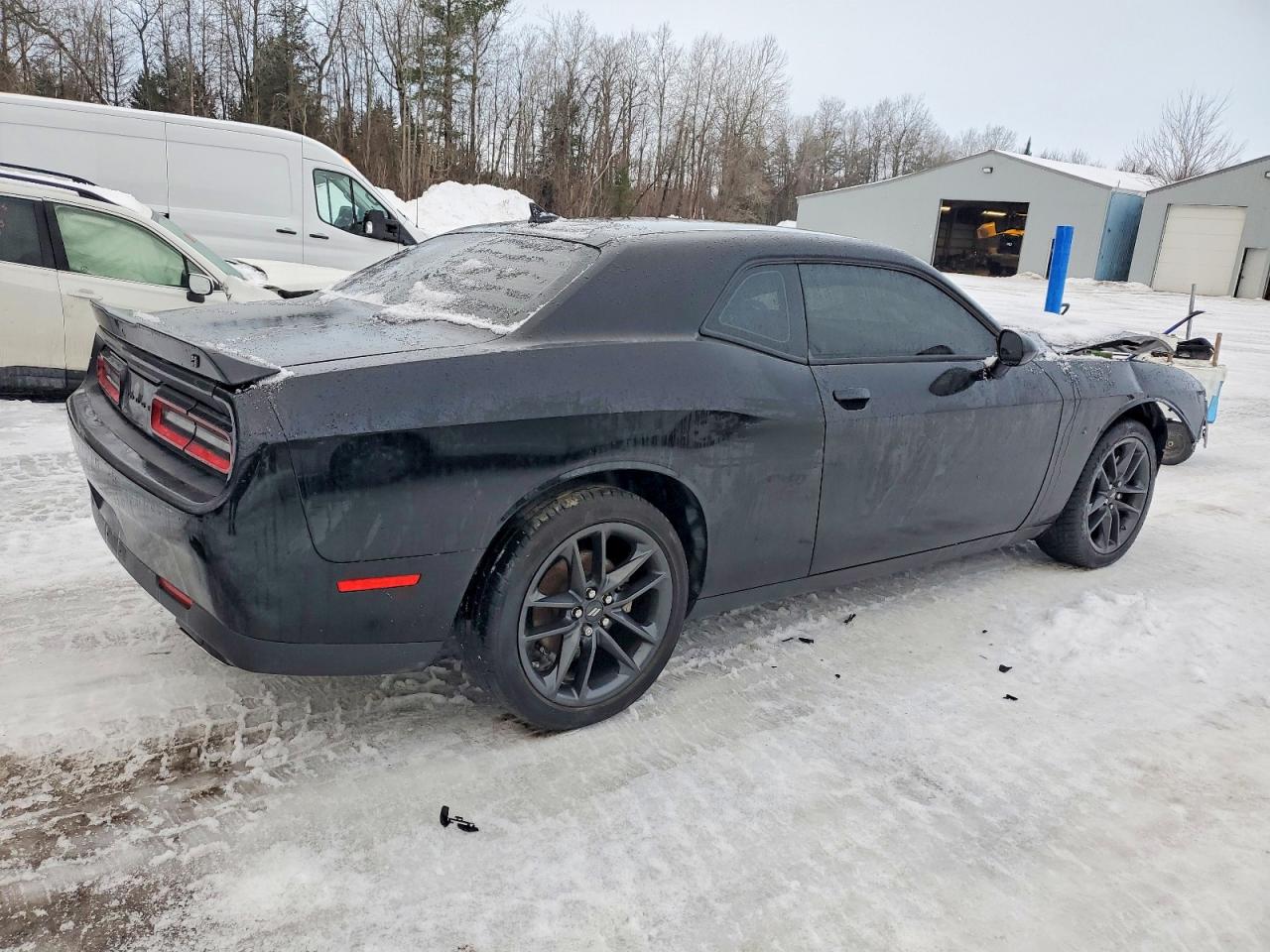 2023 DODGE CHALLENGER SXT photo 3
