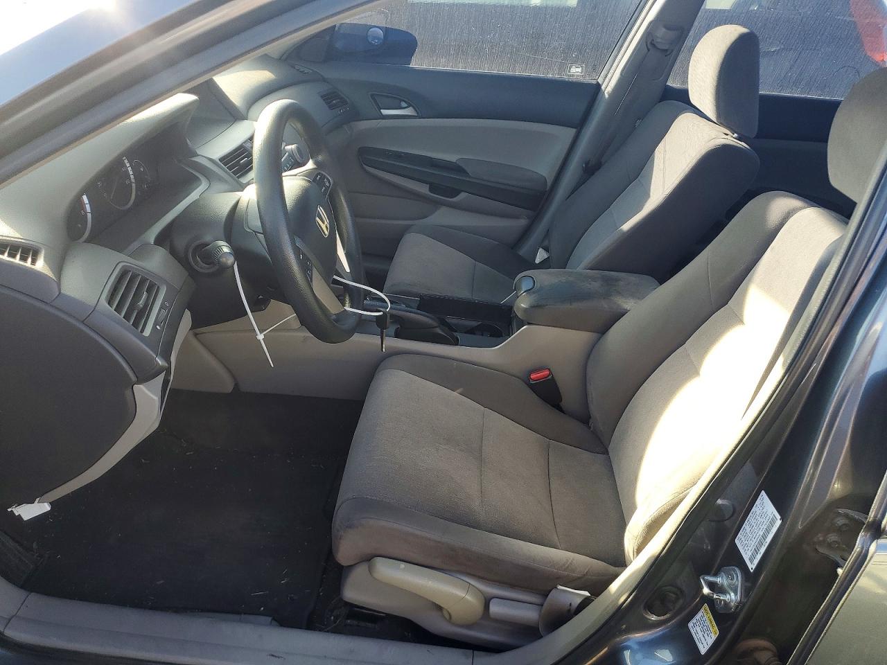2009 HONDA ACCORD LX photo 7