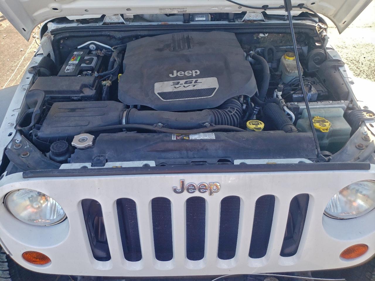 2013 JEEP WRANGLER SPORT photo 12