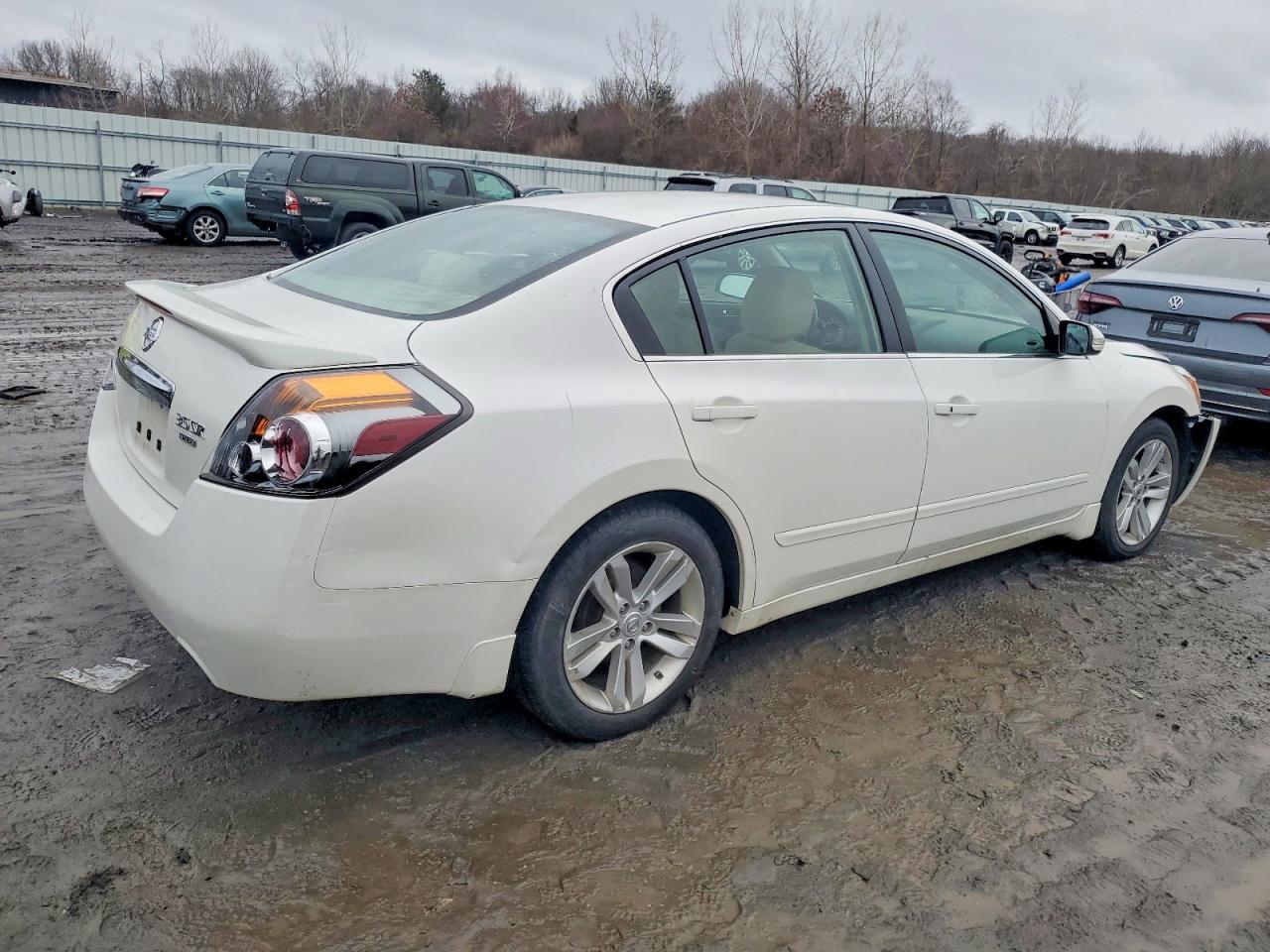 2011 NISSAN ALTIMA SR photo 3