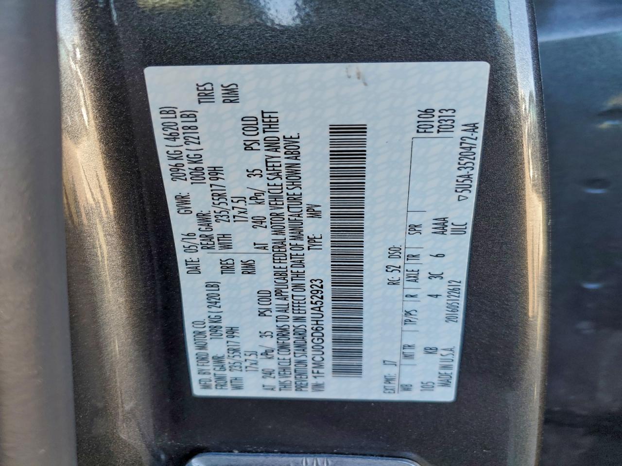 2017 FORD ESCAPE SE photo 13