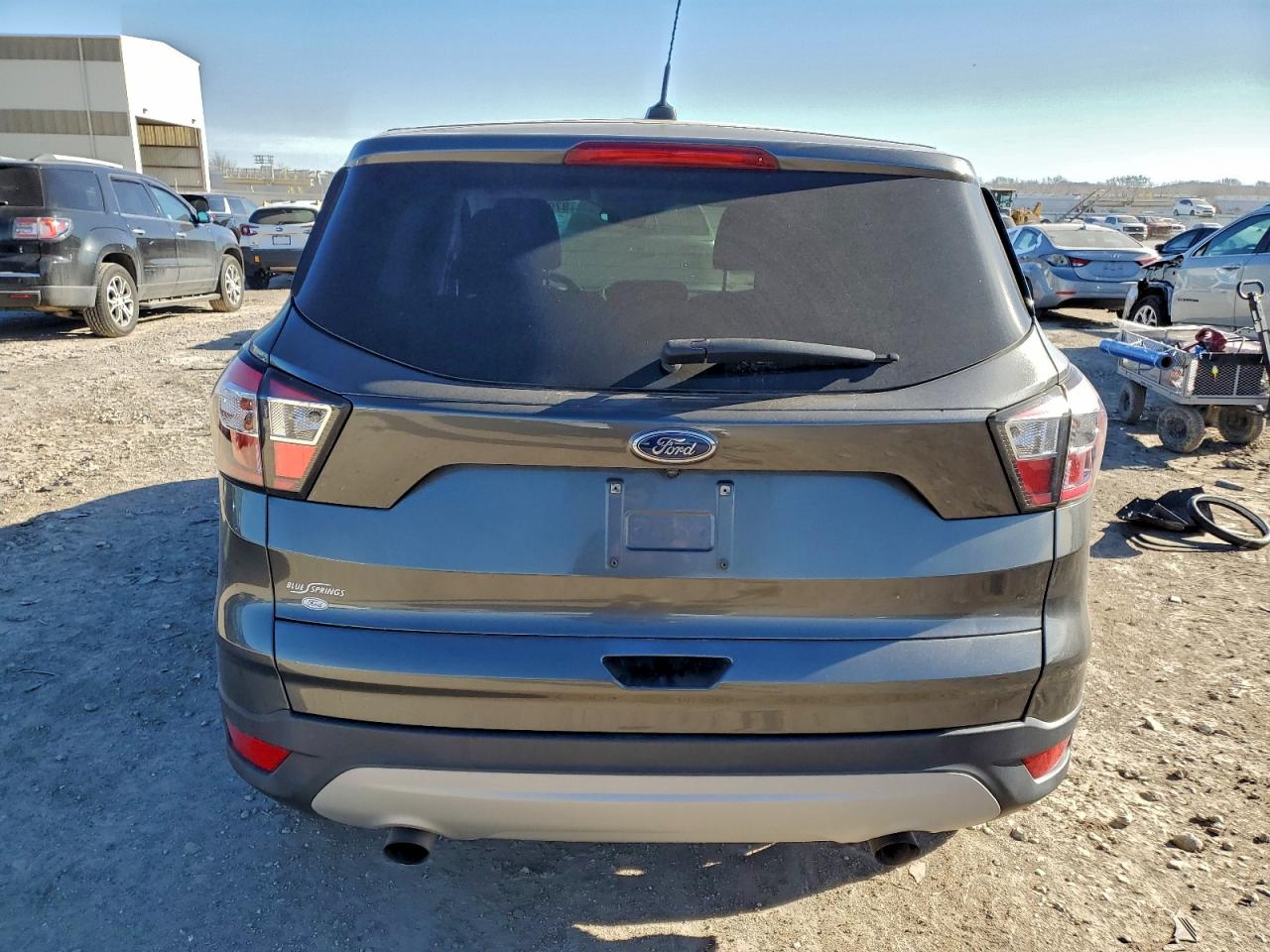 2017 FORD ESCAPE SE photo 6