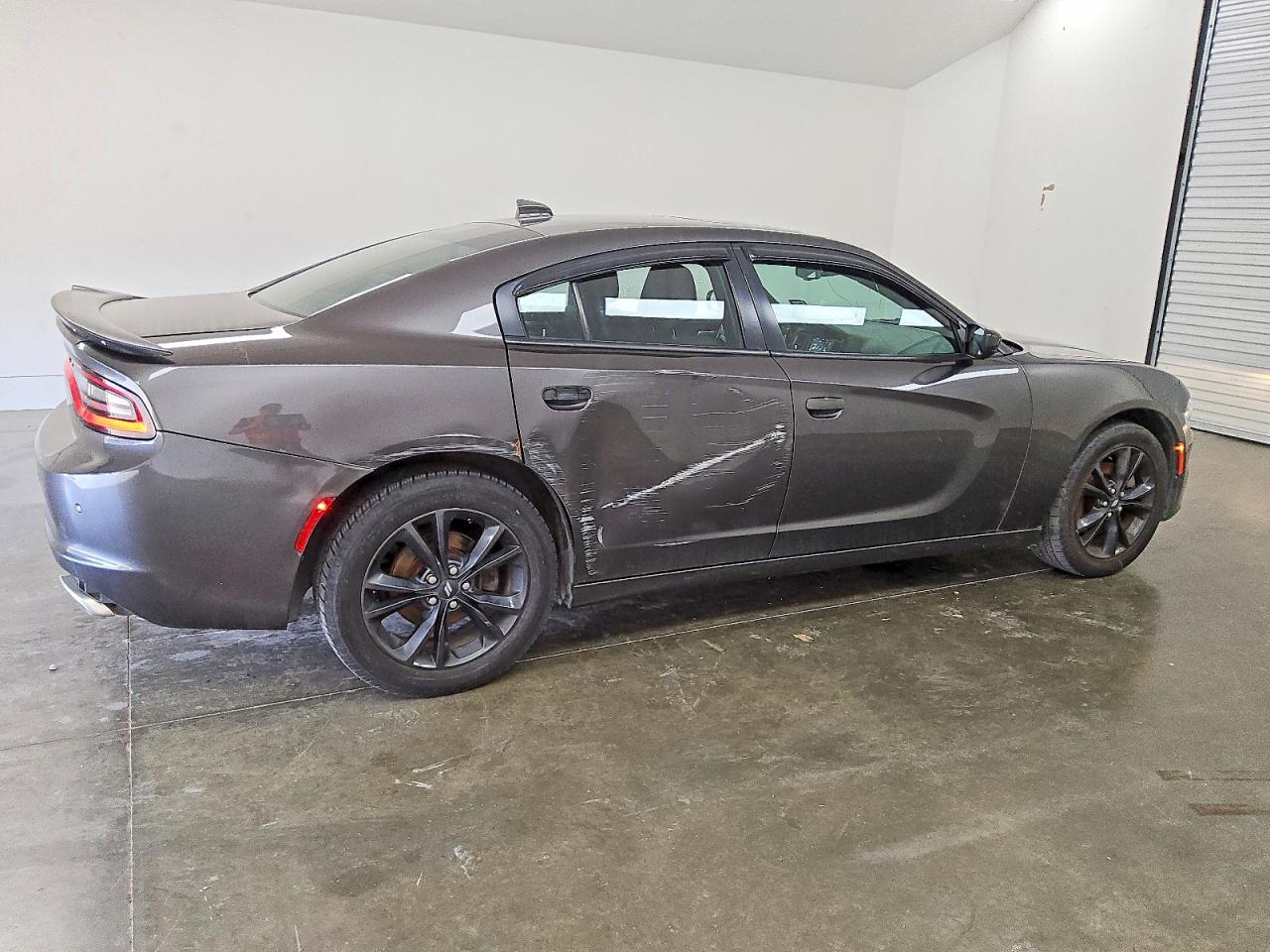 2020 DODGE CHARGER SXT photo 3