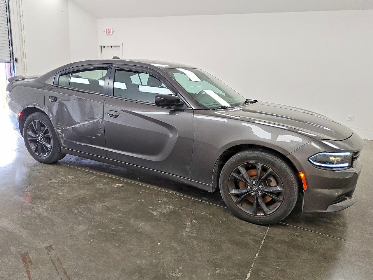 2020 DODGE CHARGER SXT photo 4