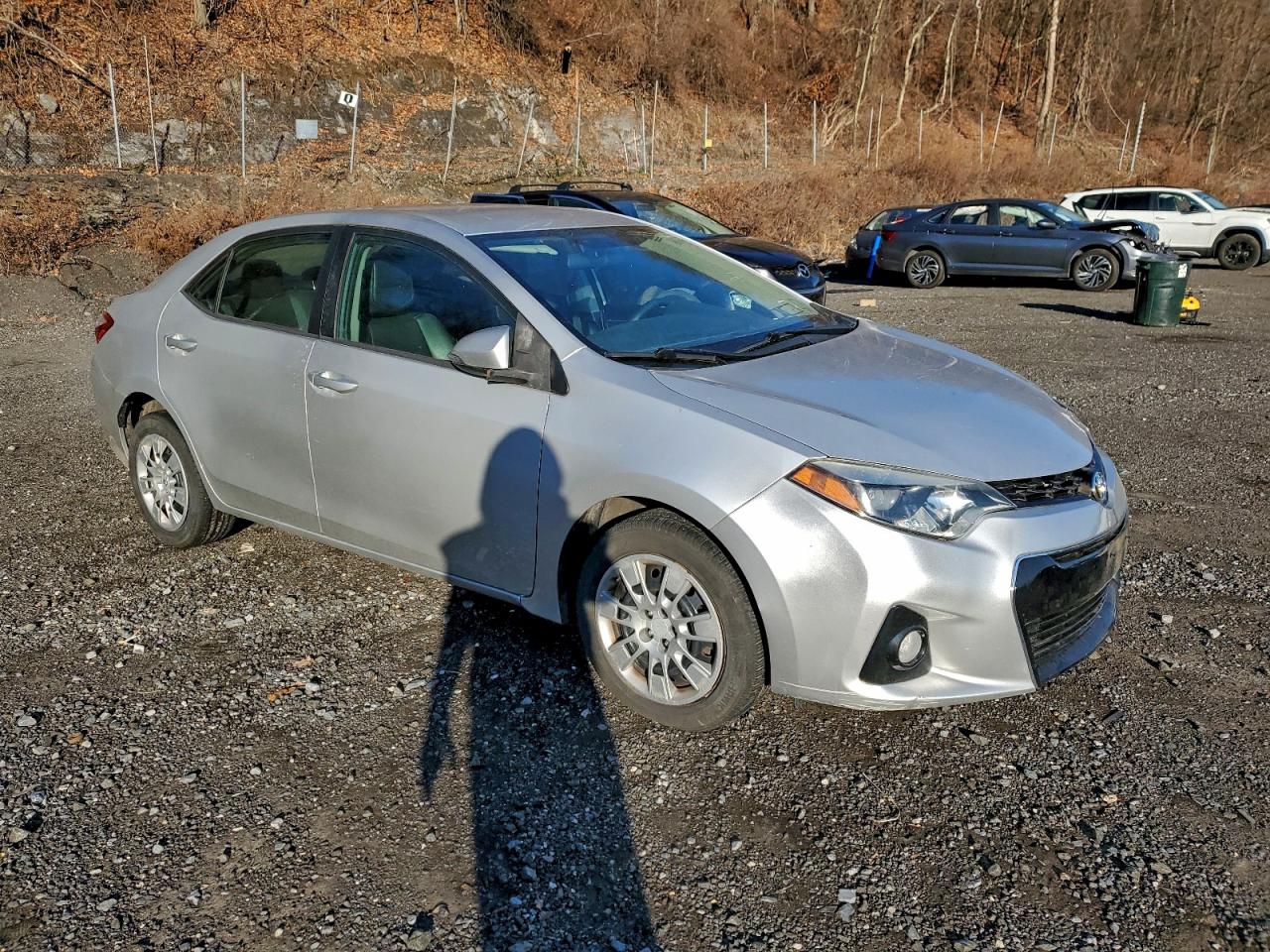 2015 TOYOTA COROLLA L photo 4