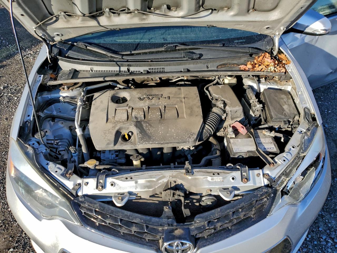2015 TOYOTA COROLLA L photo 11