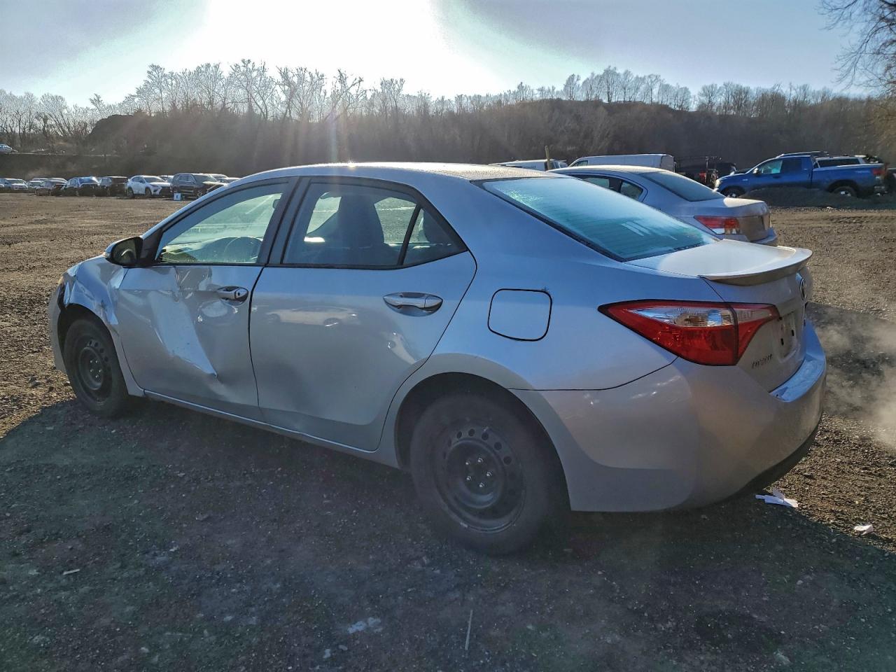 2015 TOYOTA COROLLA L photo 2