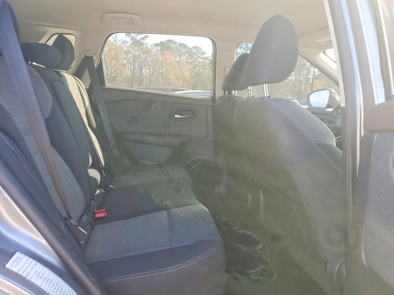 2021 NISSAN ROGUE SV photo 11