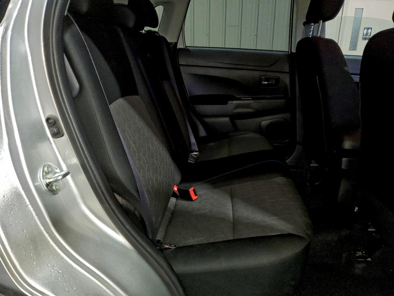 2024 MITSUBISHI OUTLANDER SPORT S/SE photo 11