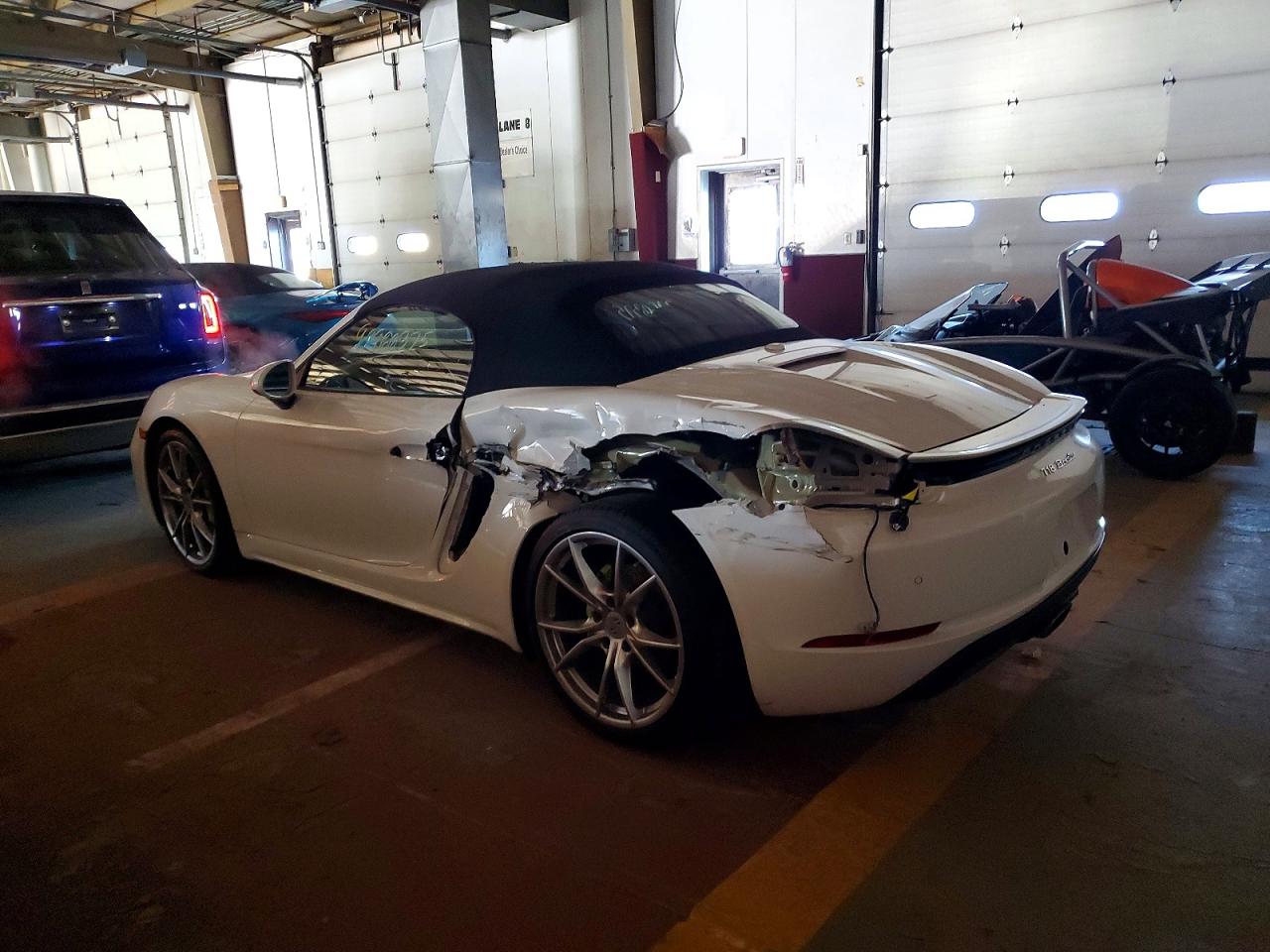 2019 PORSCHE BOXSTER BASE photo 2