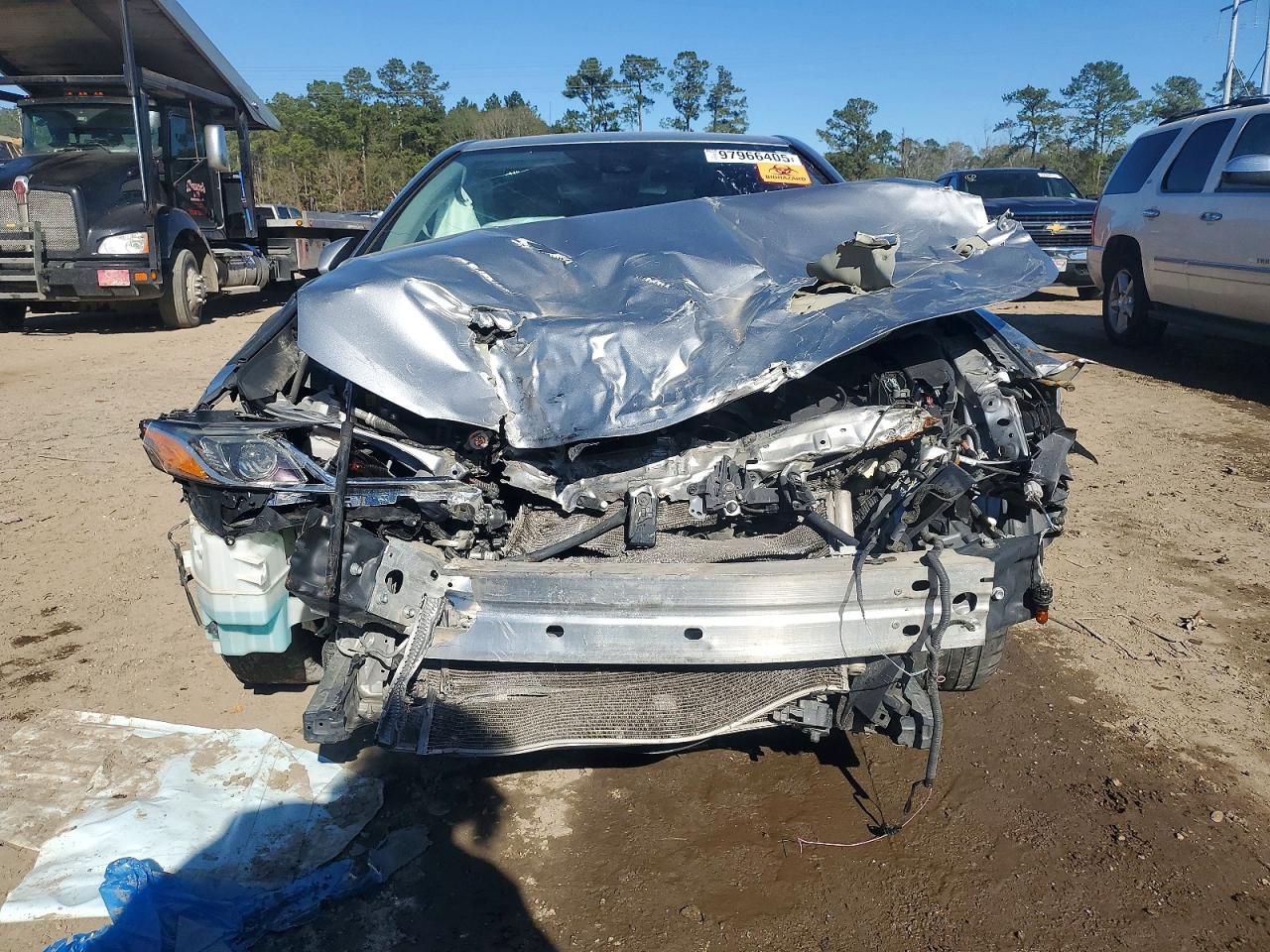 2019 TOYOTA CAMRY L photo 5