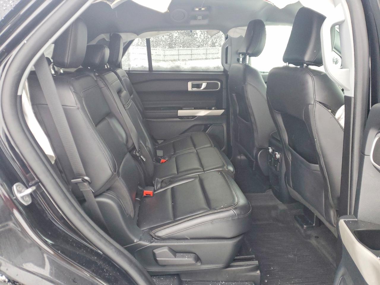 2021 FORD EXPLORER XLT photo 11