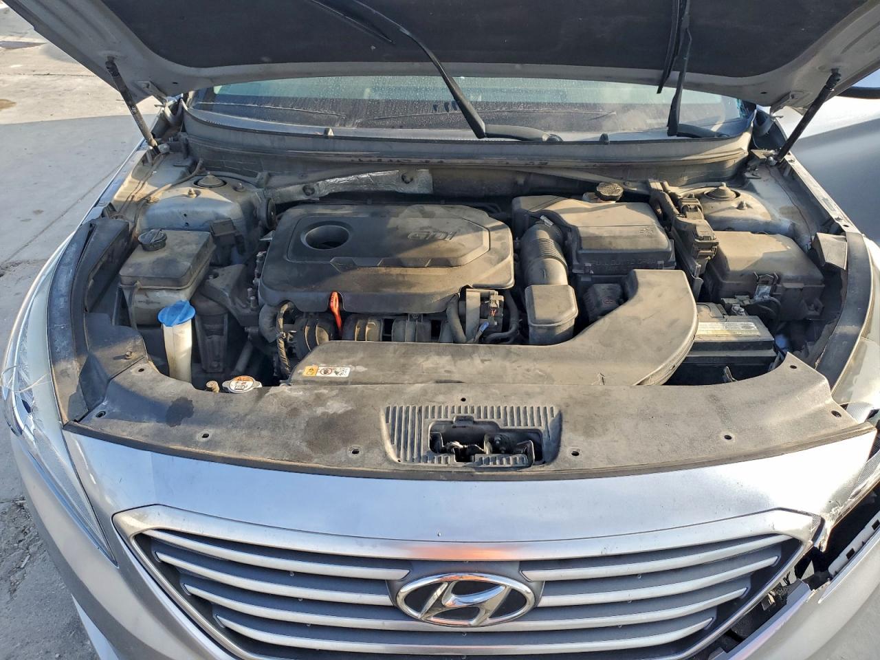 2016 HYUNDAI SONATA SE photo 11