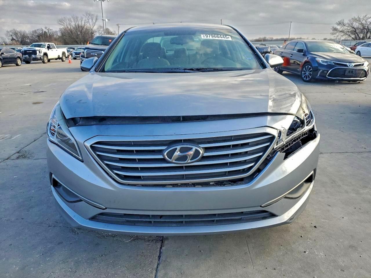 2016 HYUNDAI SONATA SE photo 5