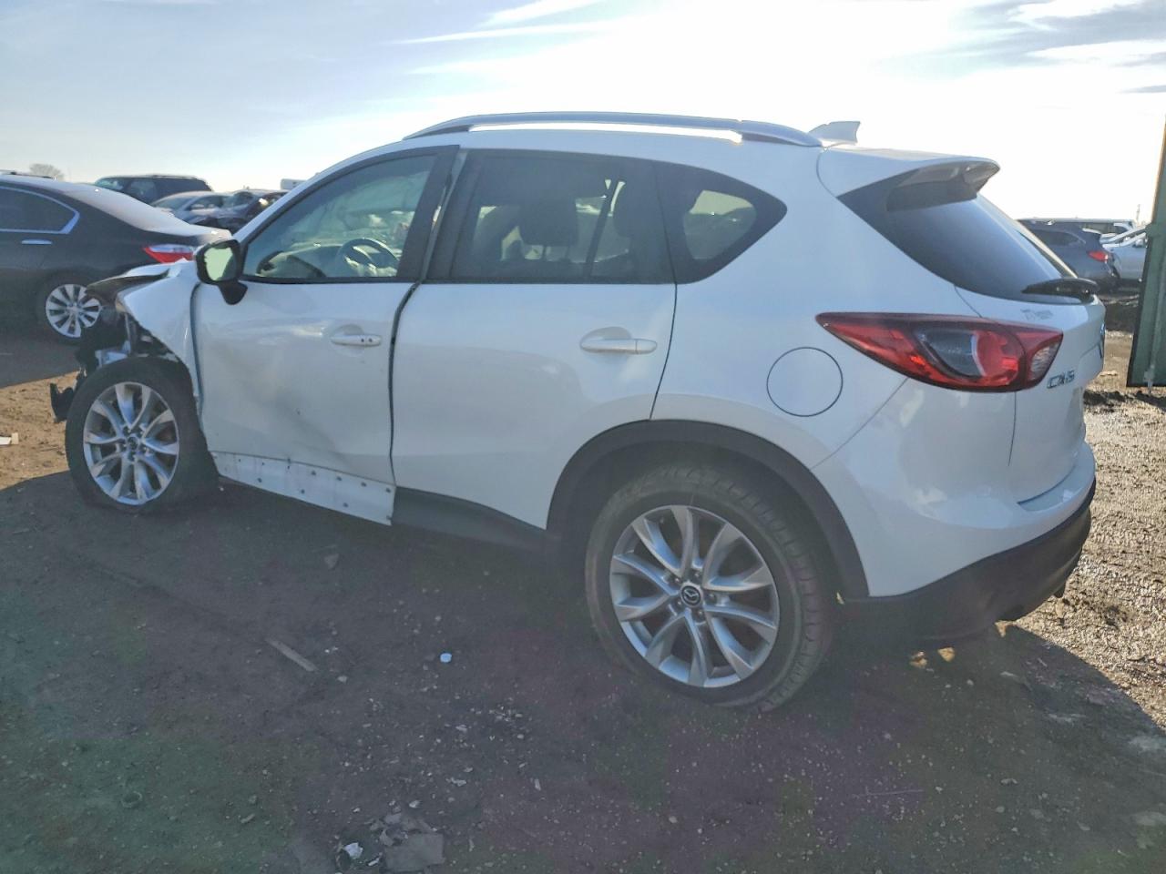 2015 MAZDA CX-5 GT photo 2