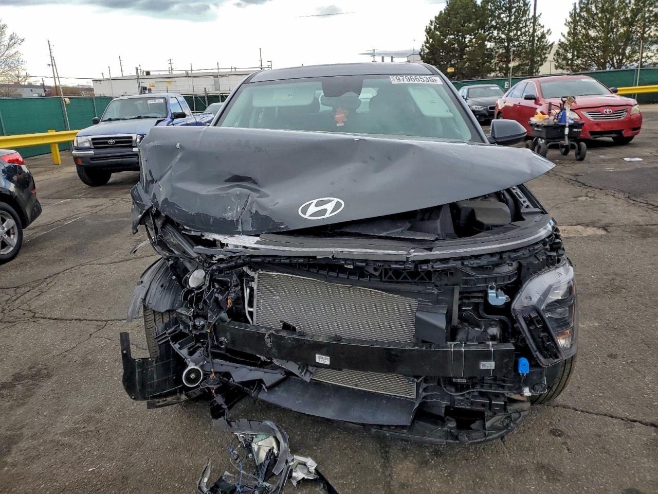 2024 HYUNDAI KONA SE photo 9