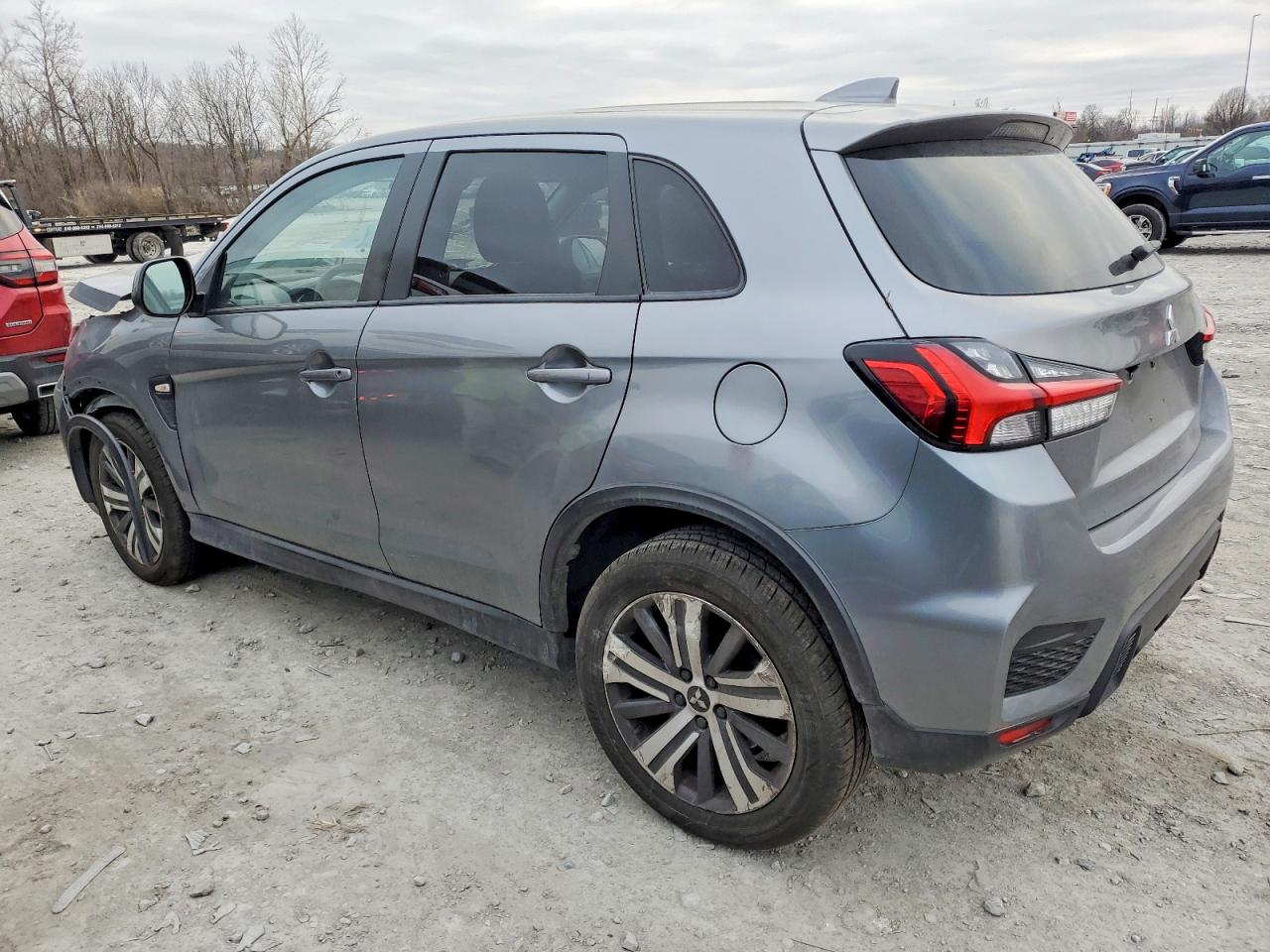 2022 MITSUBISHI OUTLANDER SPORT ES photo 2