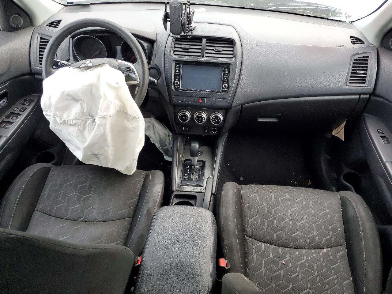 2022 MITSUBISHI OUTLANDER SPORT ES photo 8