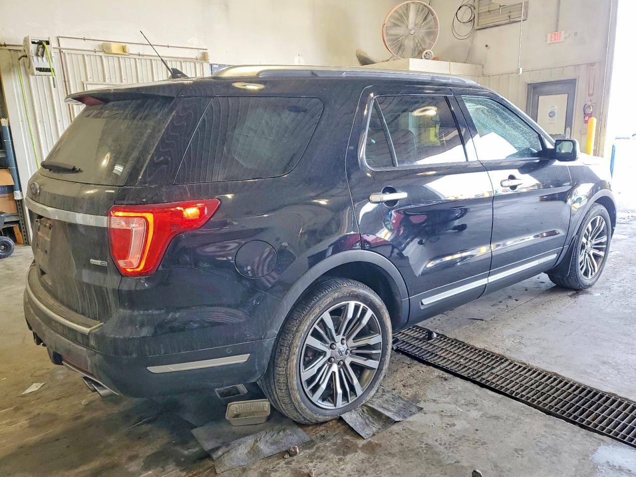 2018 FORD EXPLORER PLATINUM photo 3