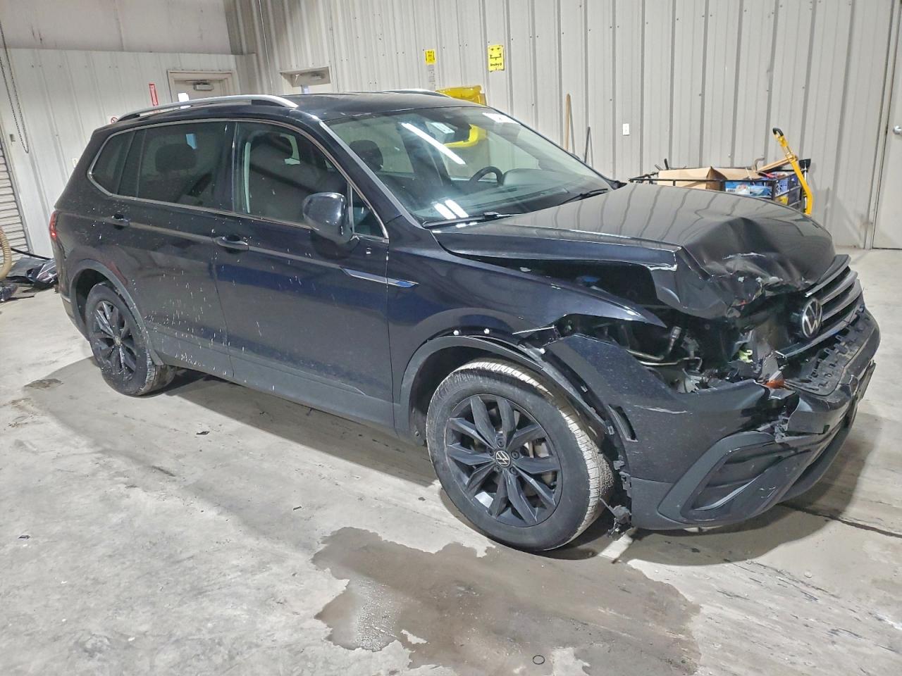 2024 VOLKSWAGEN TIGUAN SE photo 4