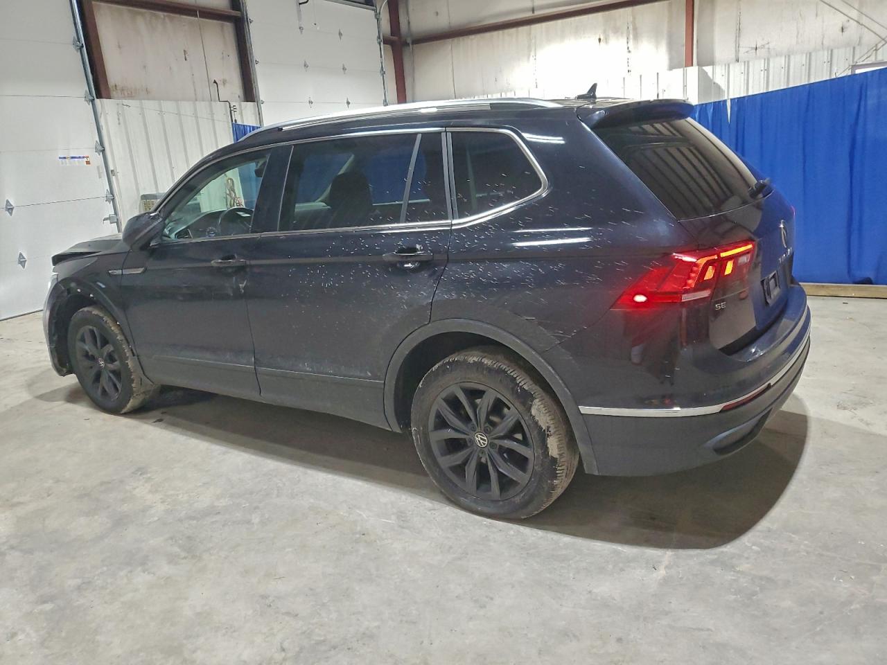 2024 VOLKSWAGEN TIGUAN SE photo 2