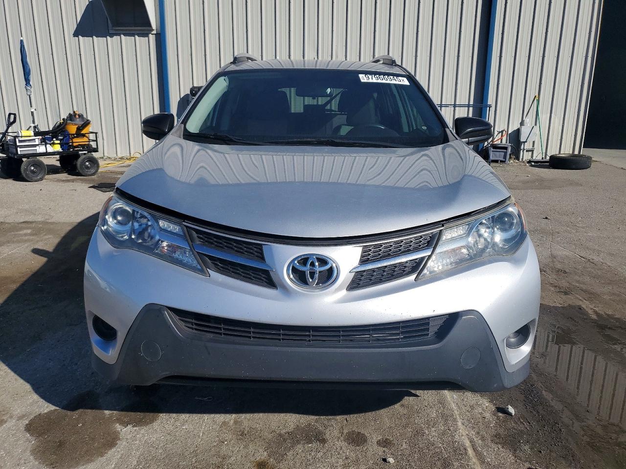 2015 TOYOTA RAV4 LE photo 5