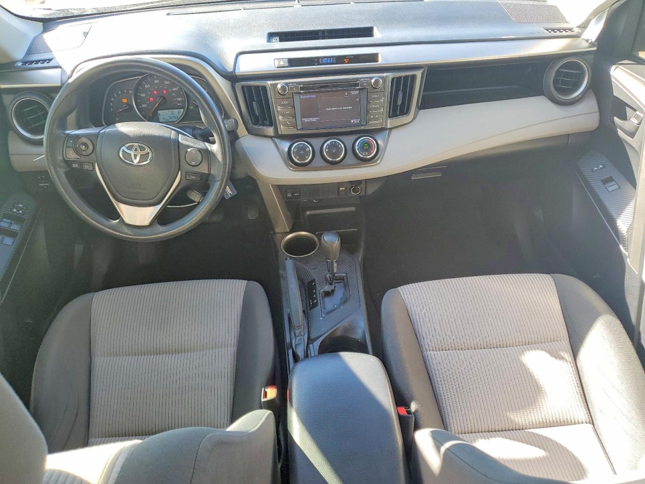 2015 TOYOTA RAV4 LE photo 8