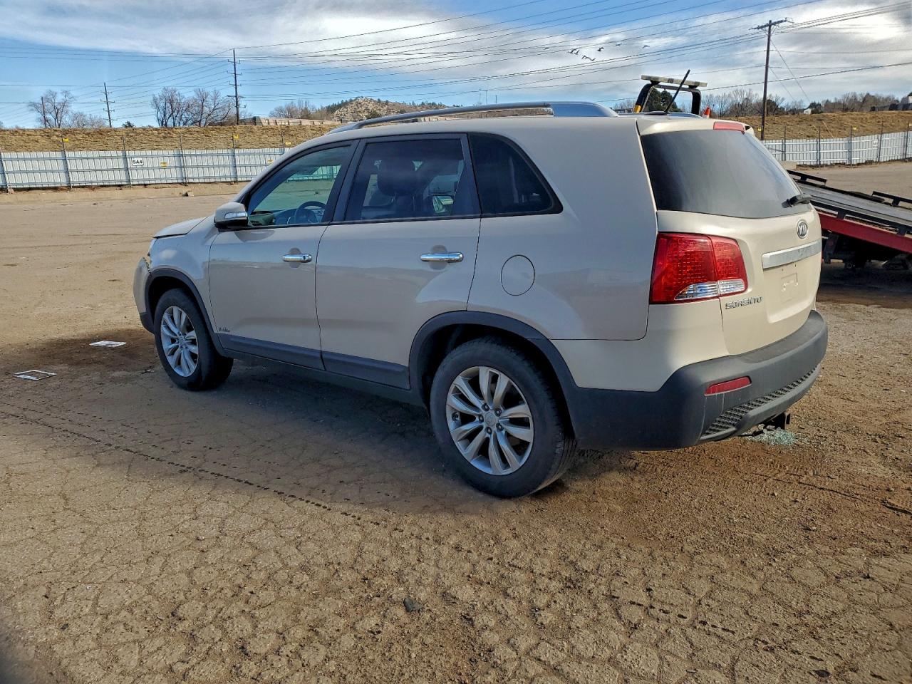 2011 KIA SORENTO BASE photo 2